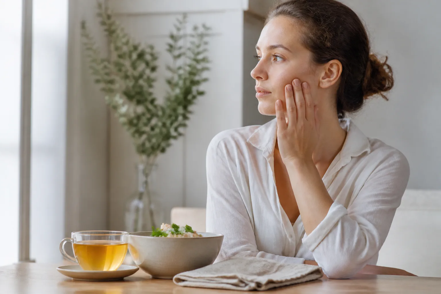 Why Can Heavy Digestion Change How Skin Looks the Next Day? editorial visual